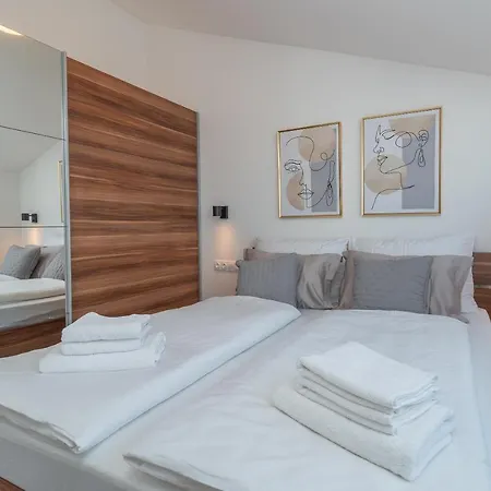 Luxury Vaya